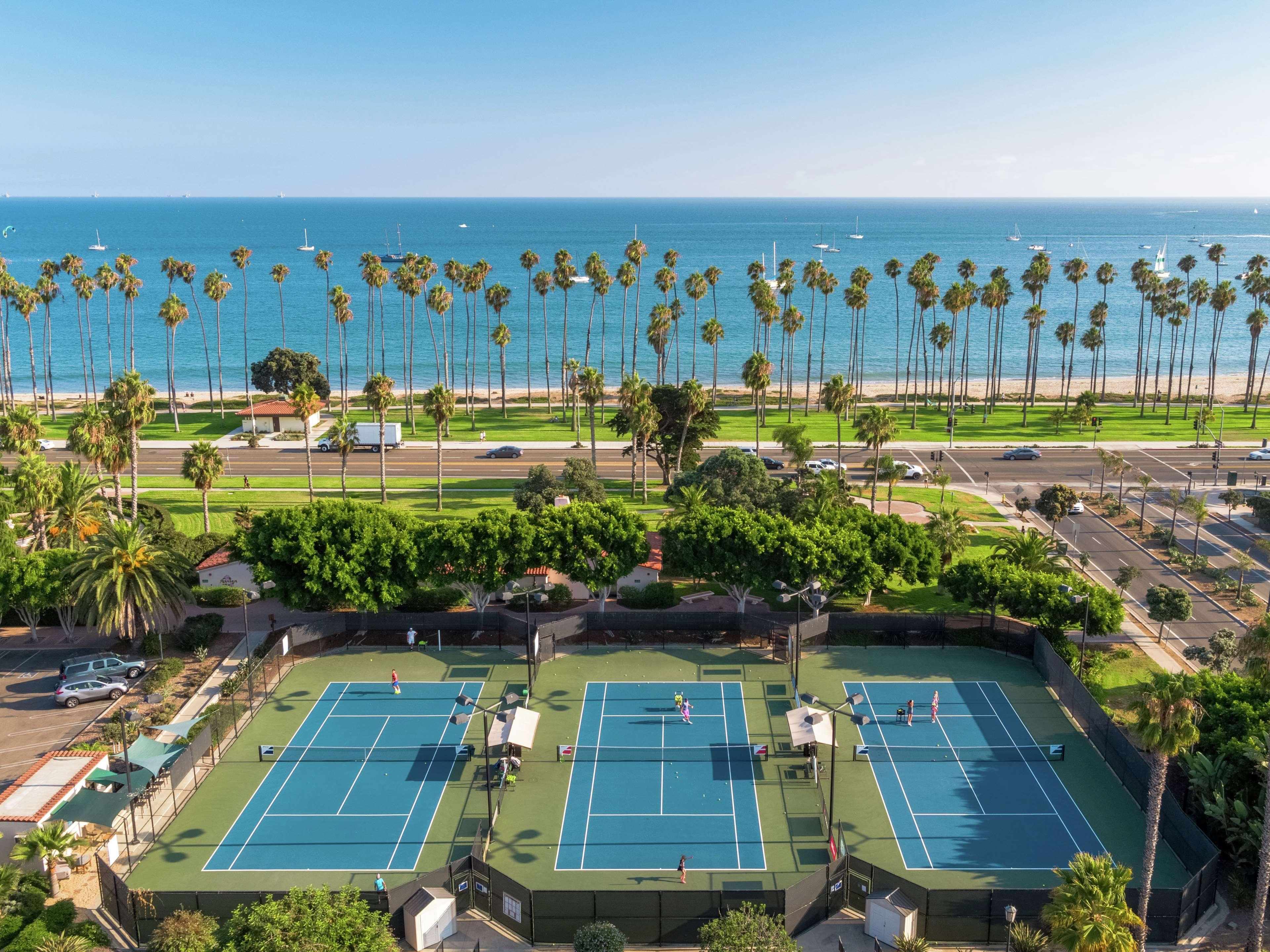Hilton Santa Barbara Beachfront Resort Esterno foto