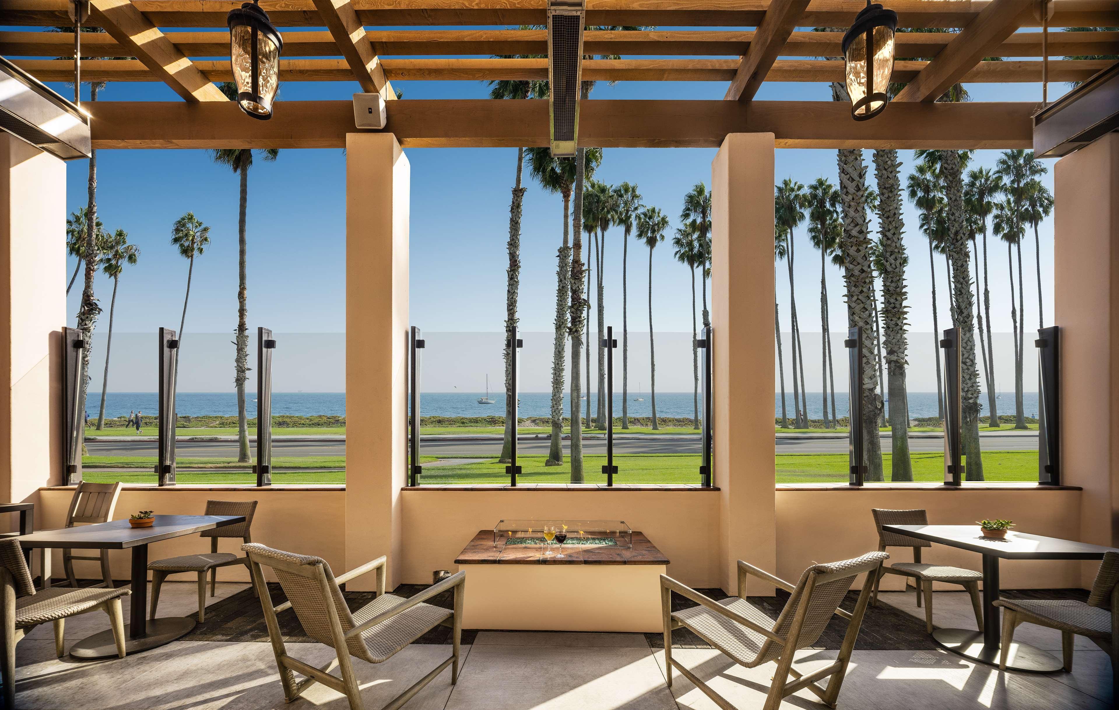 Hilton Santa Barbara Beachfront Resort Esterno foto