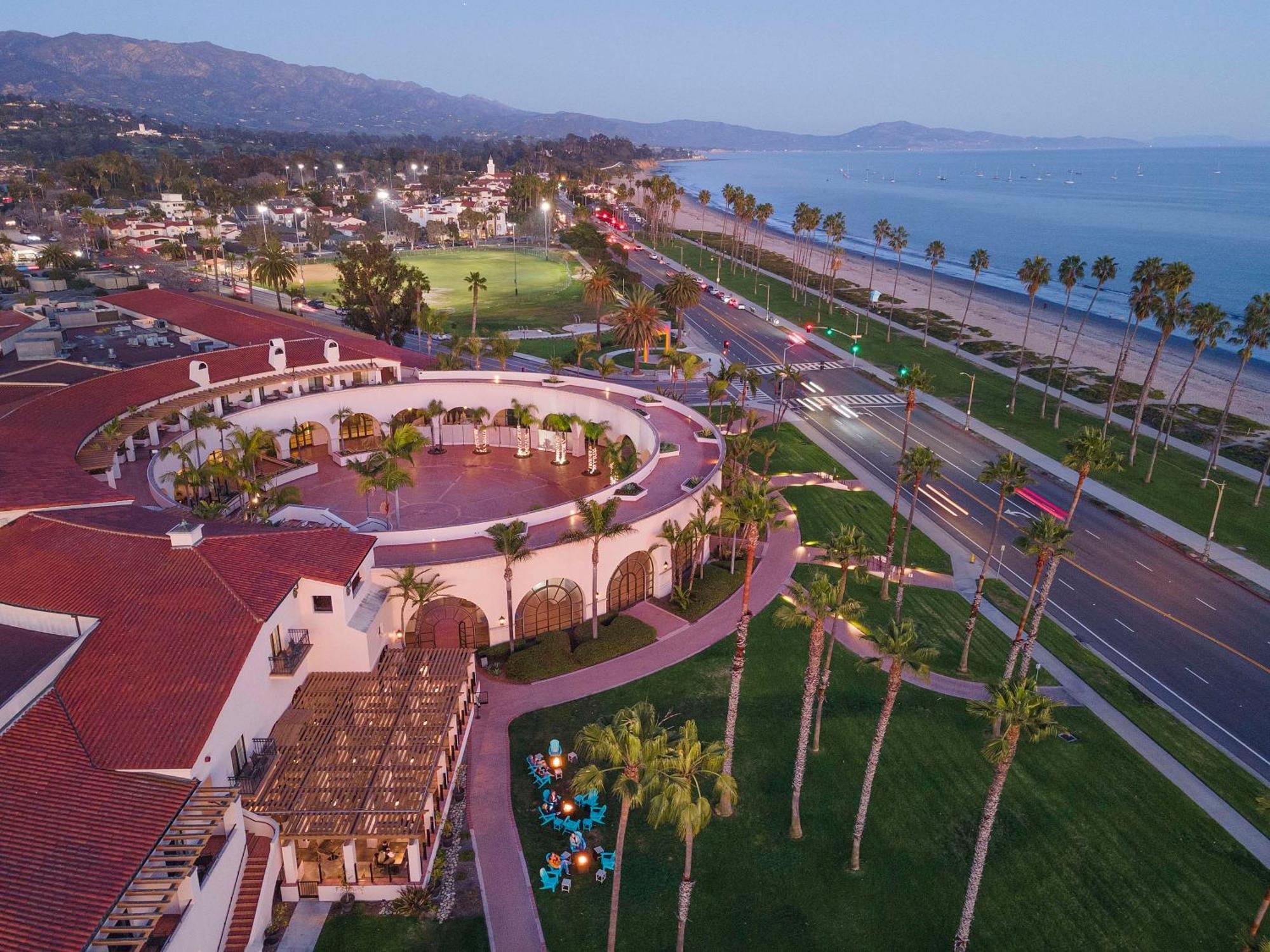 Hilton Santa Barbara Beachfront Resort Esterno foto