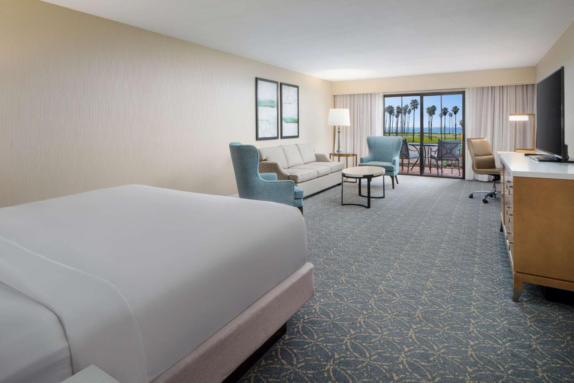 Hilton Santa Barbara Beachfront Resort Esterno foto