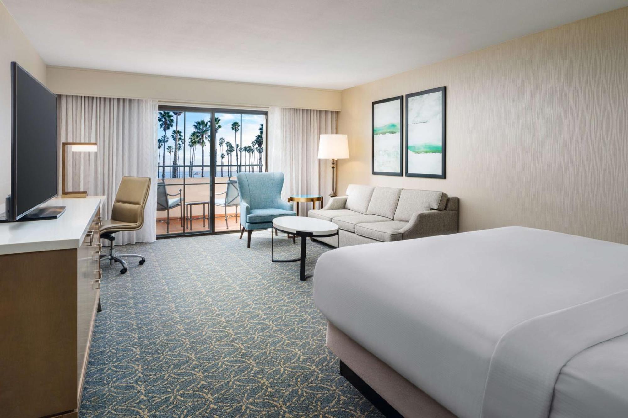 Hilton Santa Barbara Beachfront Resort Esterno foto