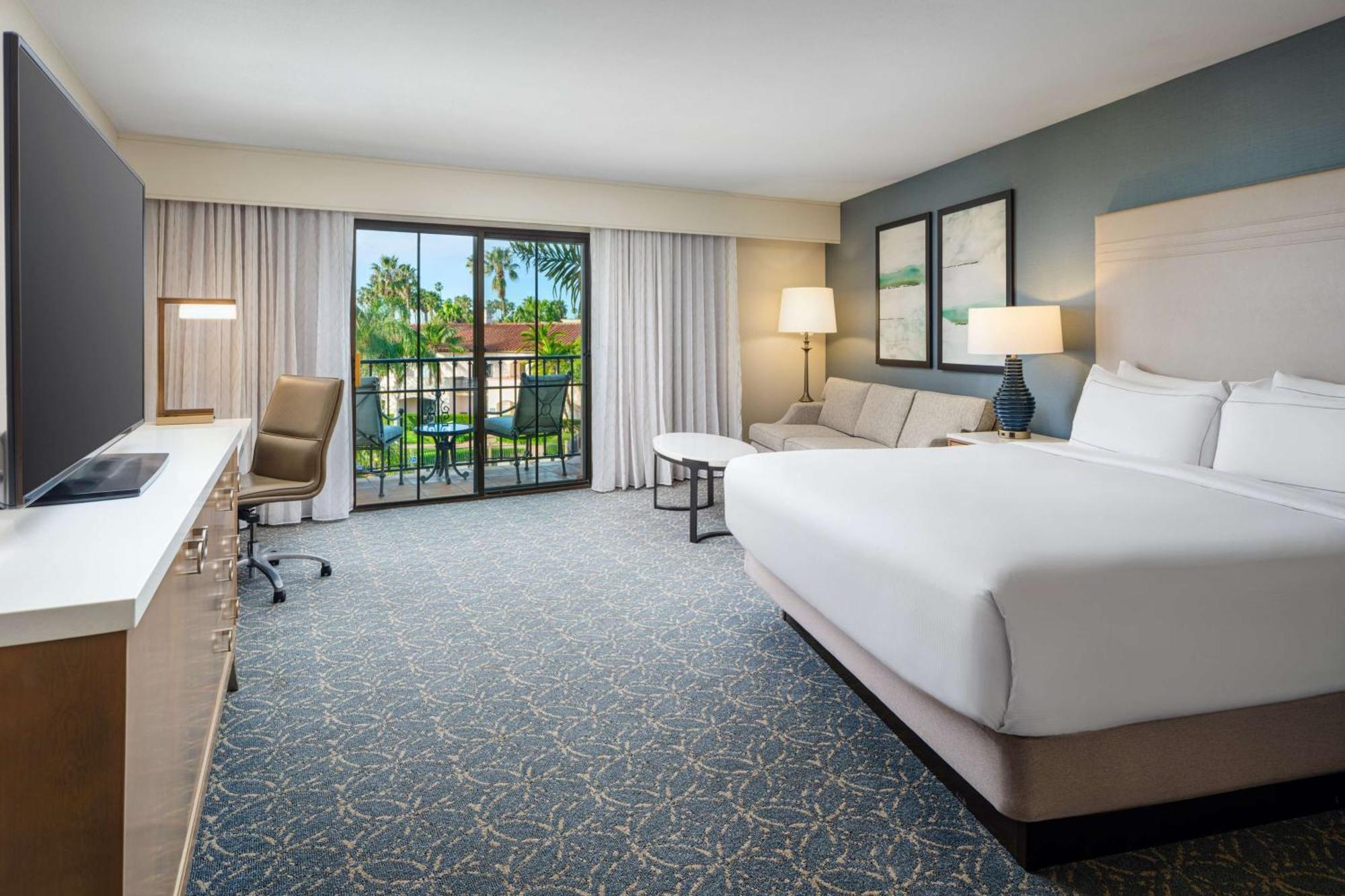 Hilton Santa Barbara Beachfront Resort Esterno foto